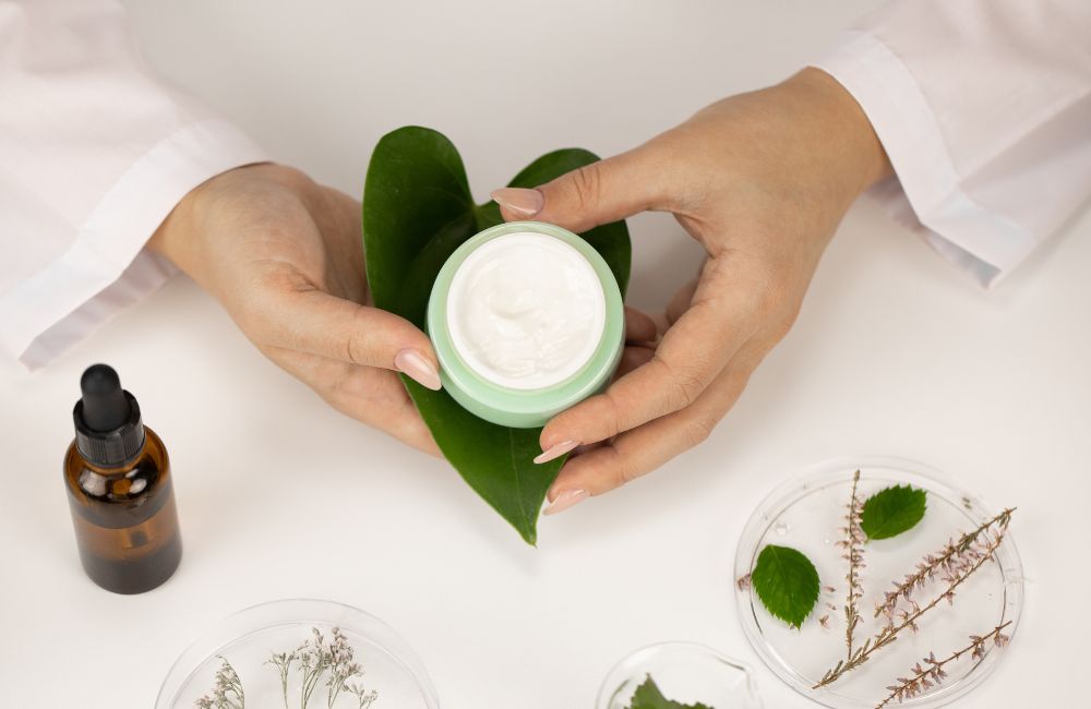 Moda sostenibile e cosmetica: come vivere green